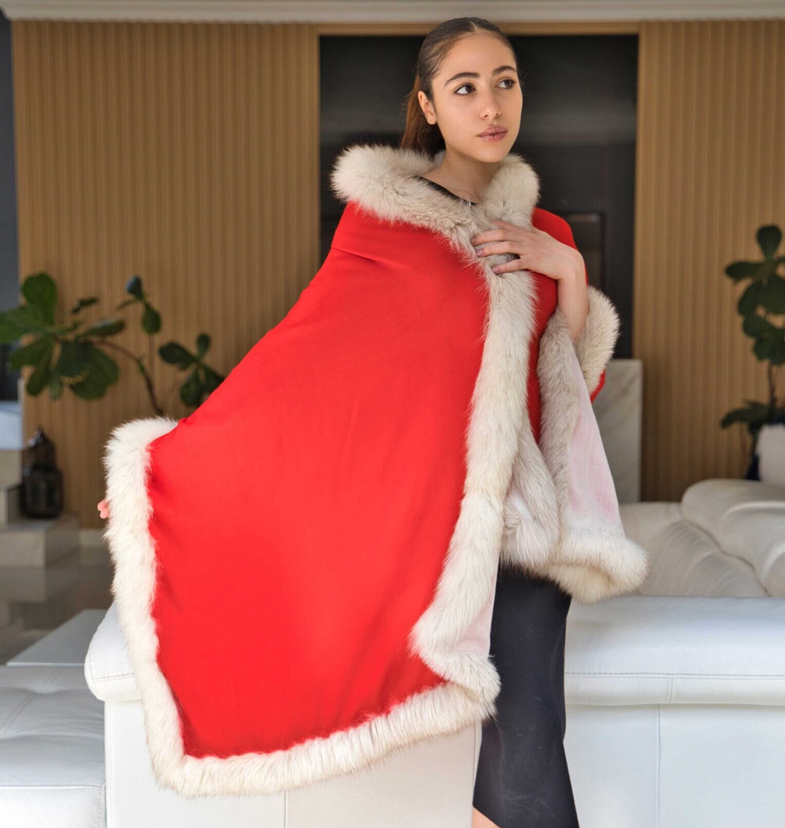 Reversible Woven Cashmere Fur Wrap - Image 3
