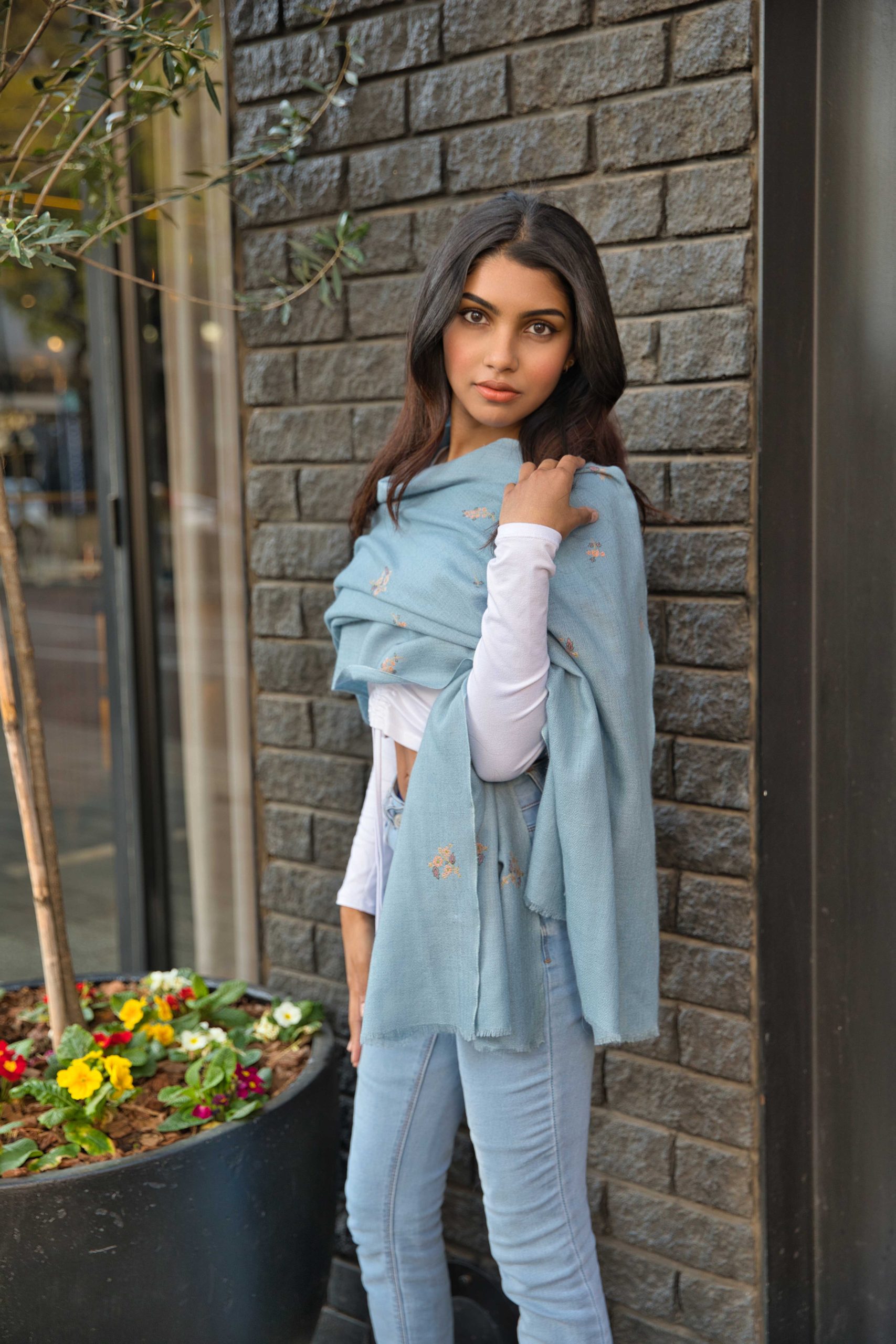 Sozni Embroidery Pashmina Cashmere Scarf - Image 2