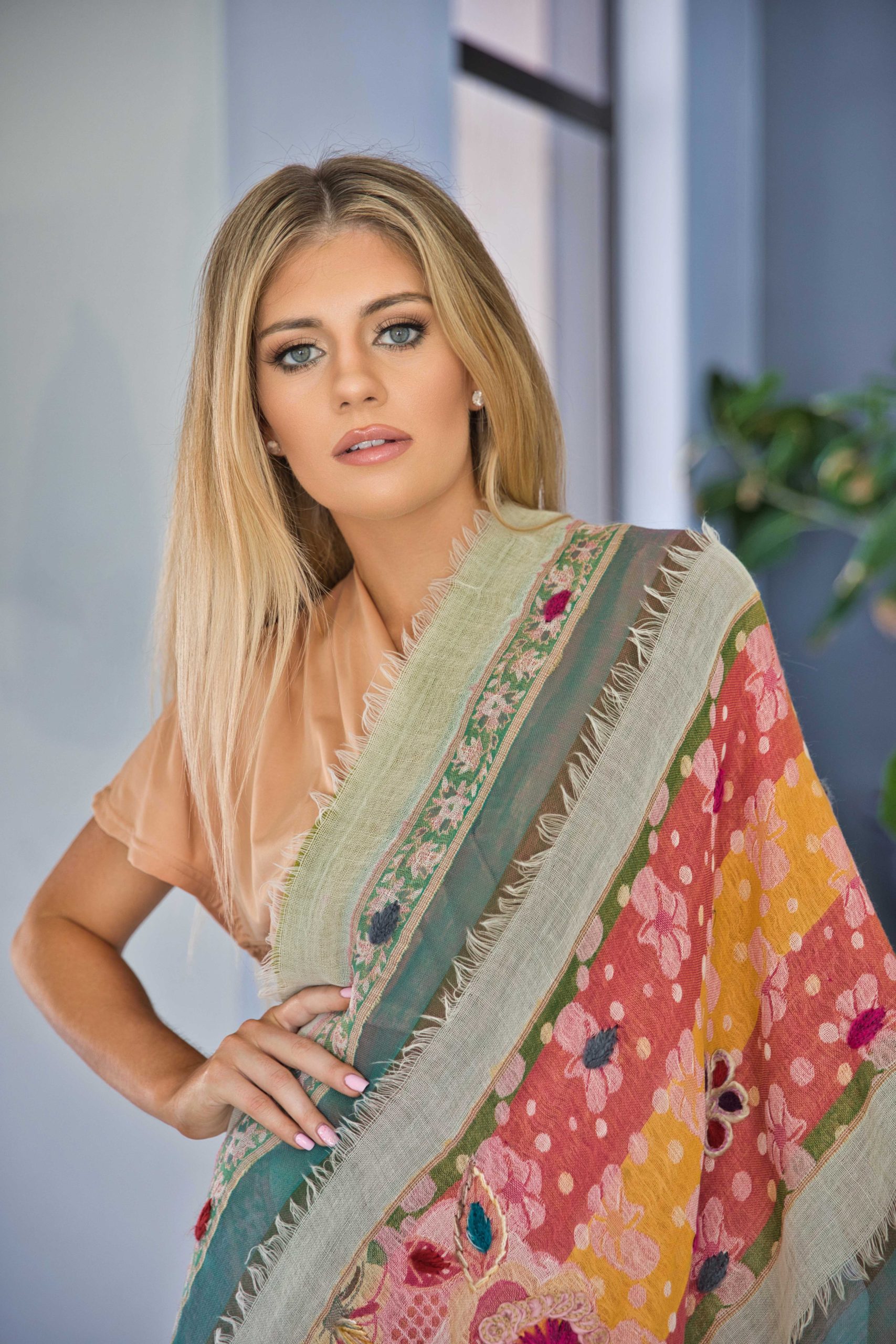 Luxury Vintage Style Layered Scarf - Image 7