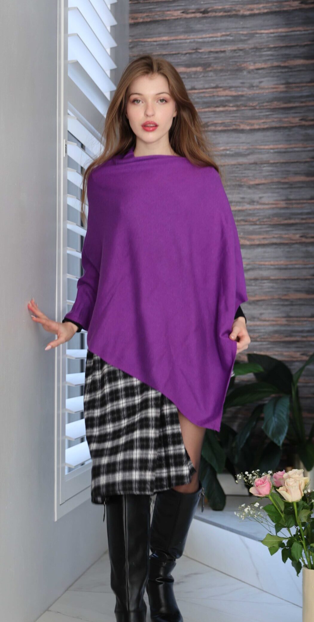 Valmont Poncho - Image 4