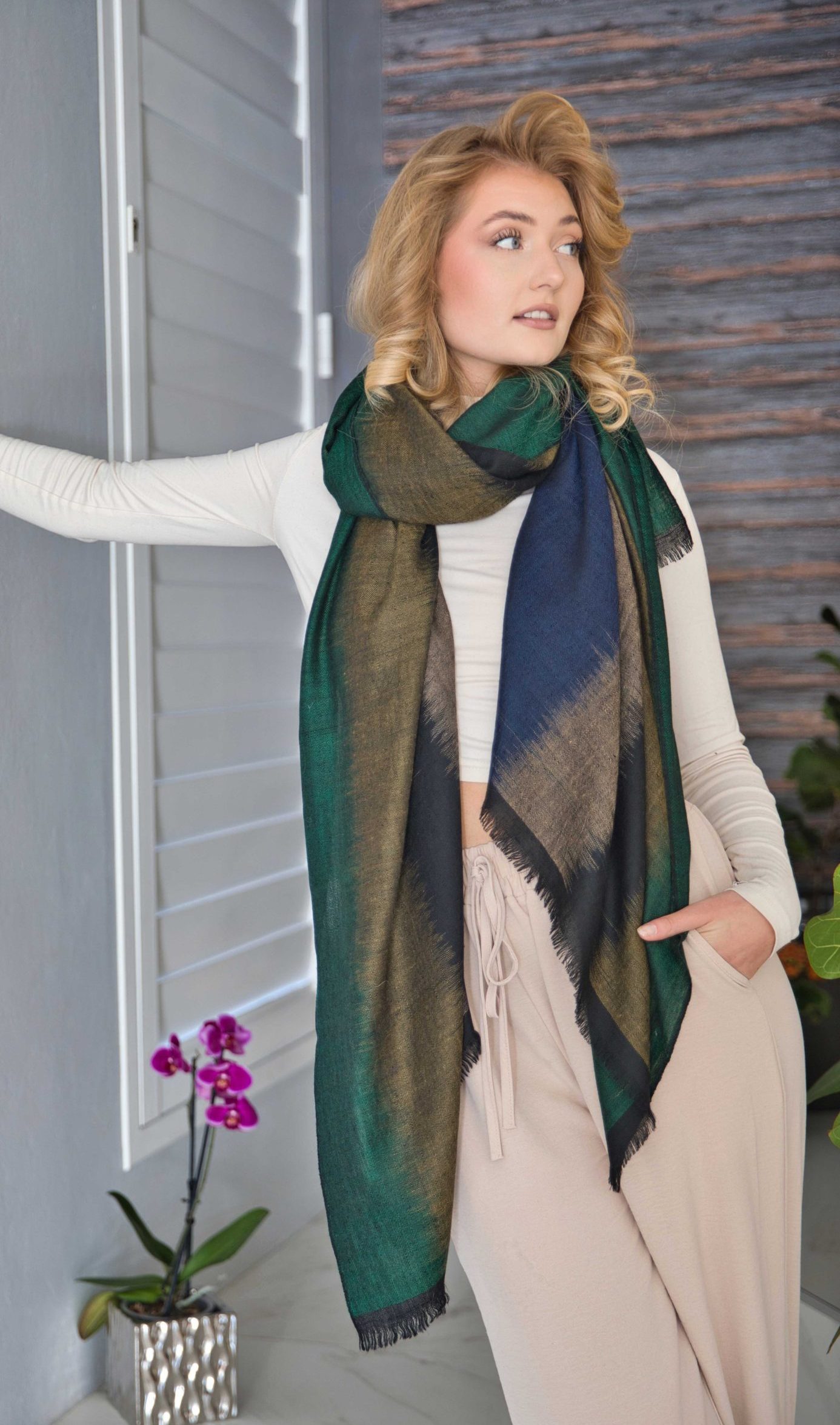 Pashmina Cashmere Ikat Shawl - Image 3