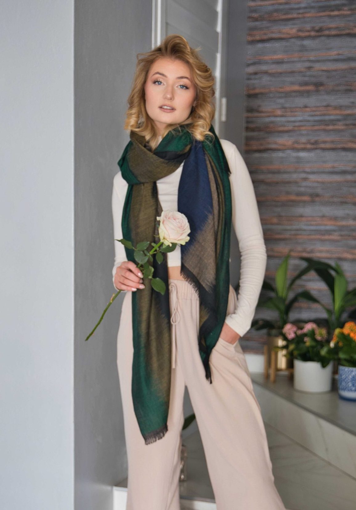 Pashmina Cashmere Ikat Shawl - Image 6