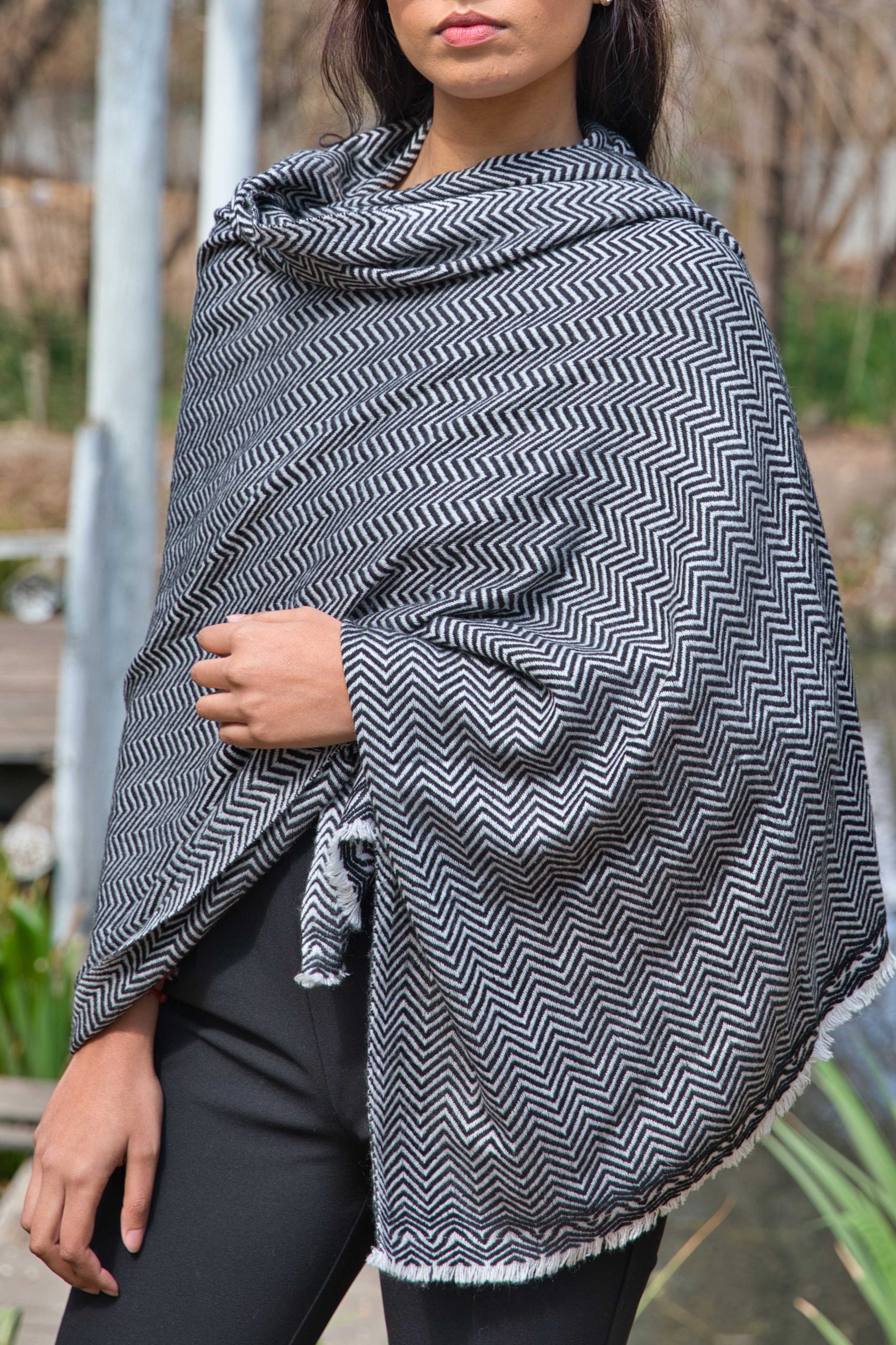 Bold Herringbone Cashmere Travel Wrap - Image 5