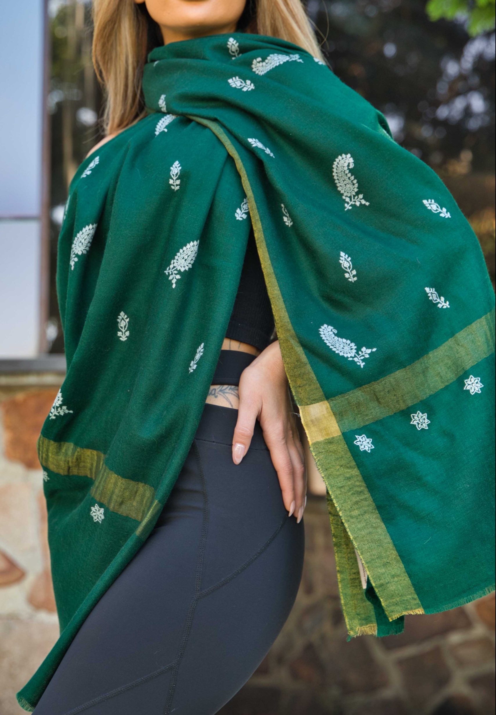 Sozni Embroidery Pashmina Cashmere Scarf - Image 4