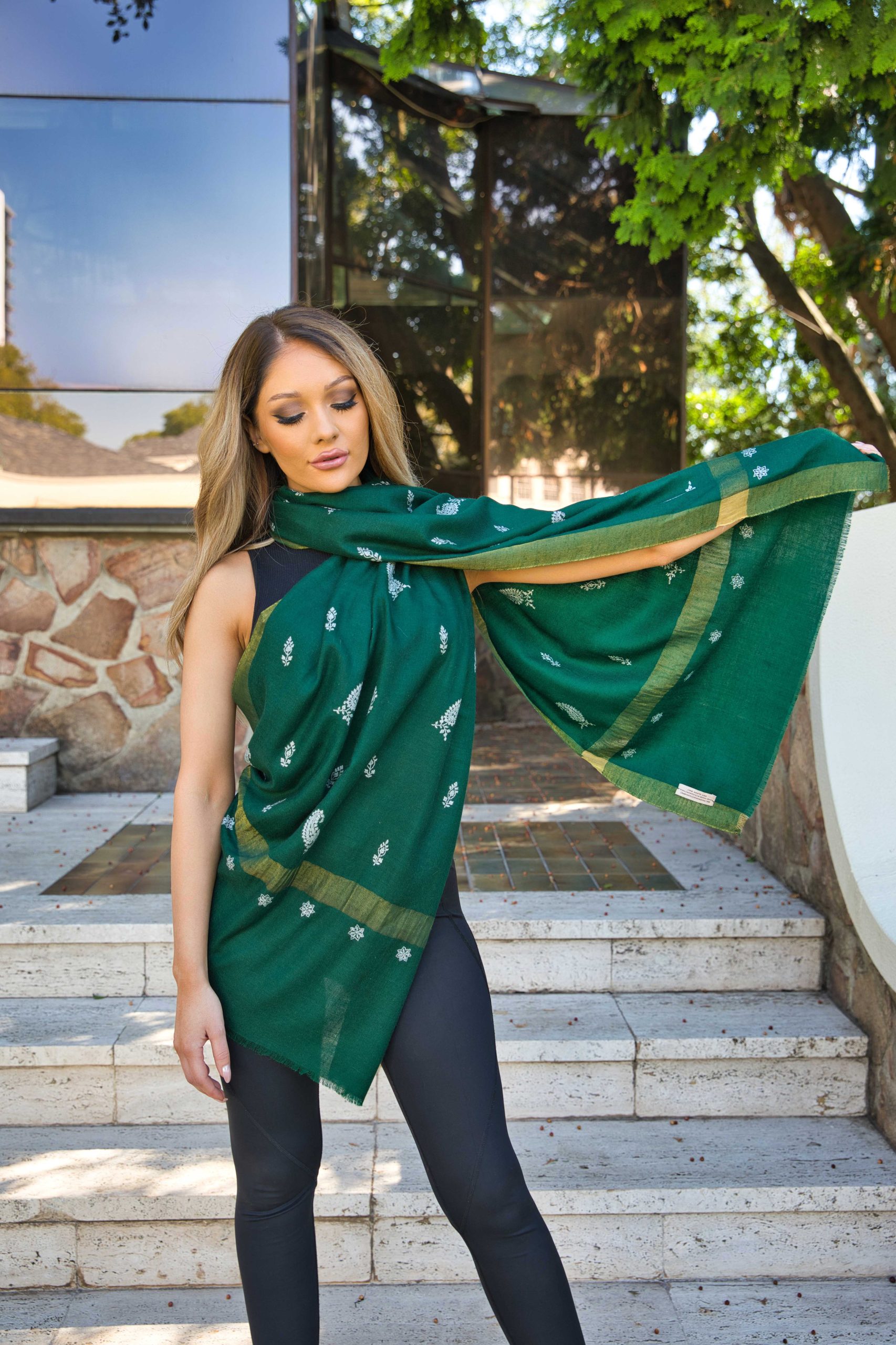 Sozni Embroidery Pashmina Cashmere Scarf - Image 3