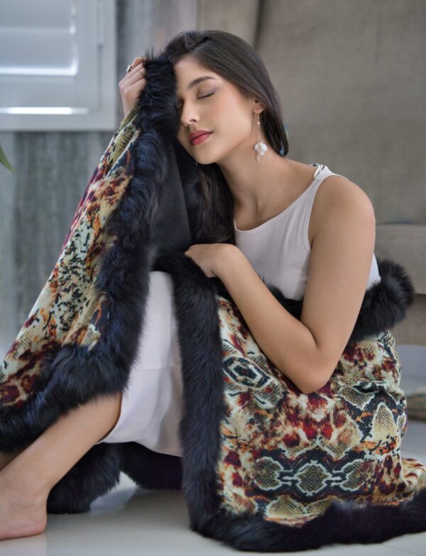 Animal Print Reversible Woven Cashmere Fur Wrap