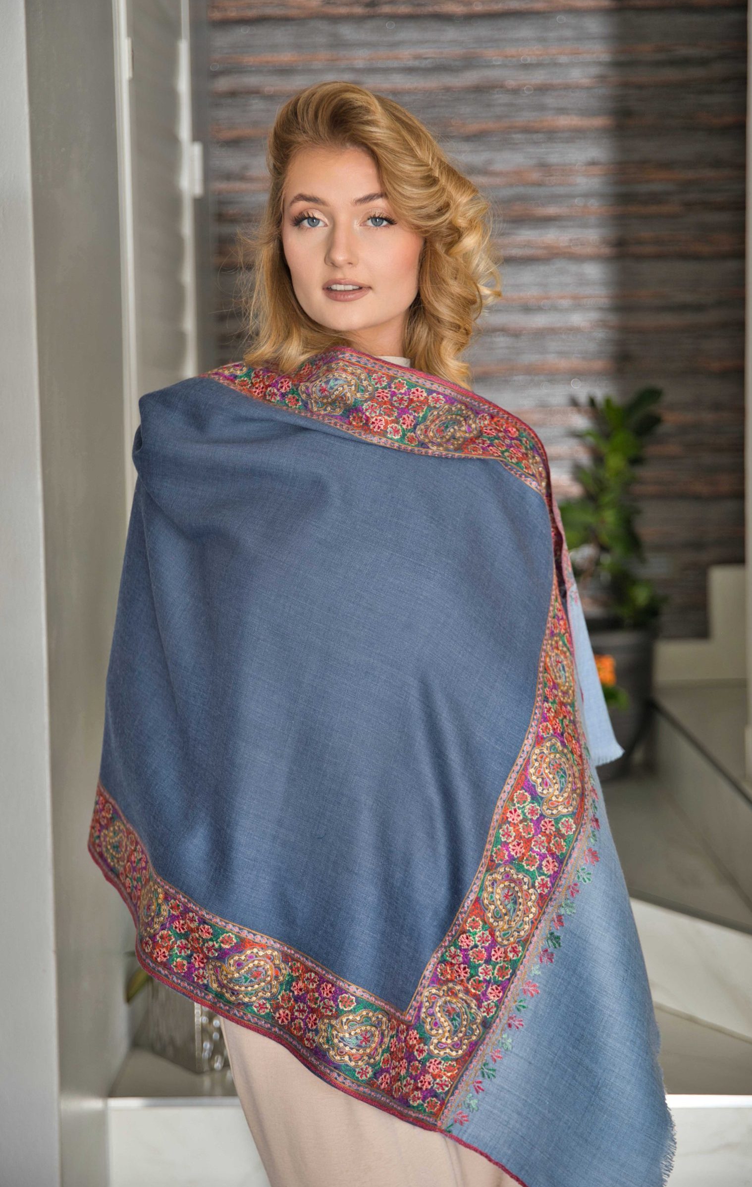 Fine Wool Scarf with Tilla Embroidery - Image 4