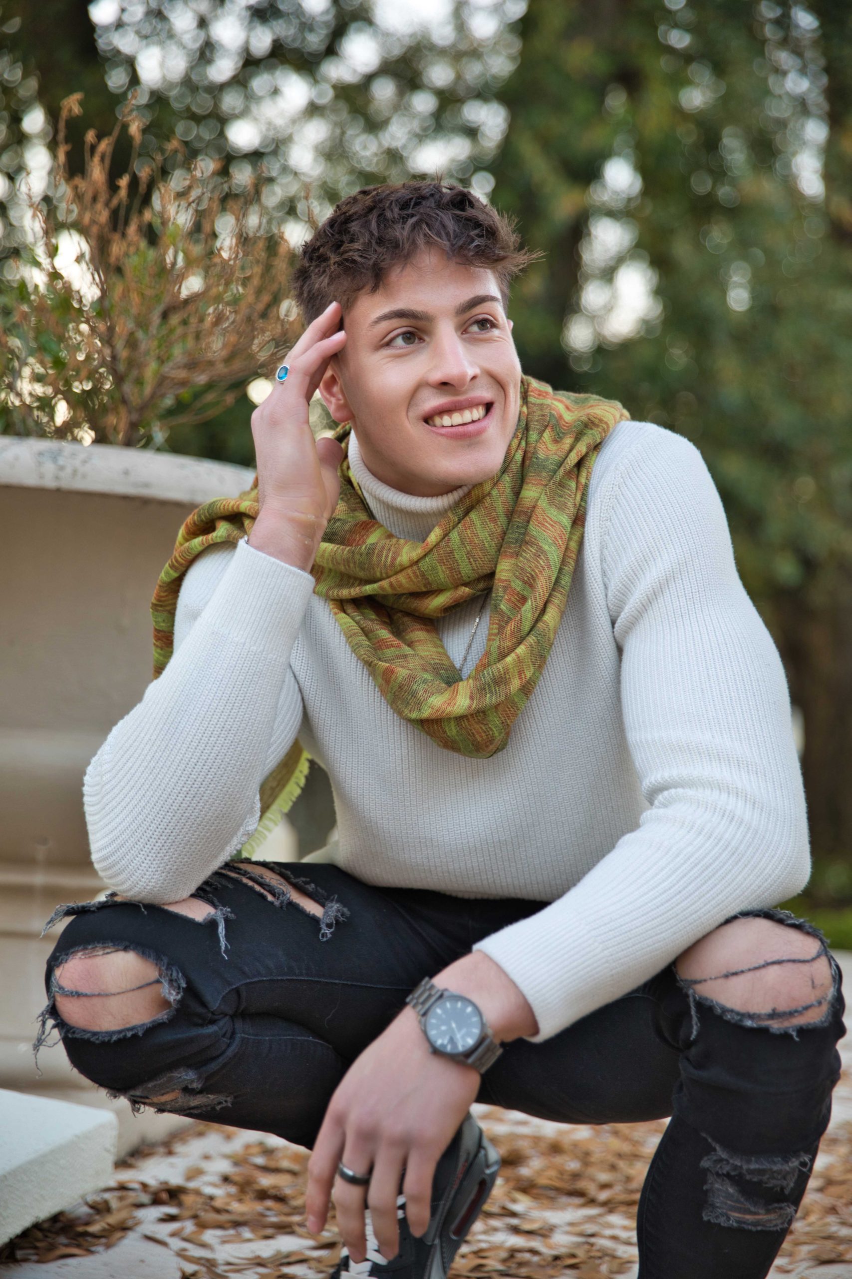 Pashmina Cashmere Ikat Scarf - Image 4