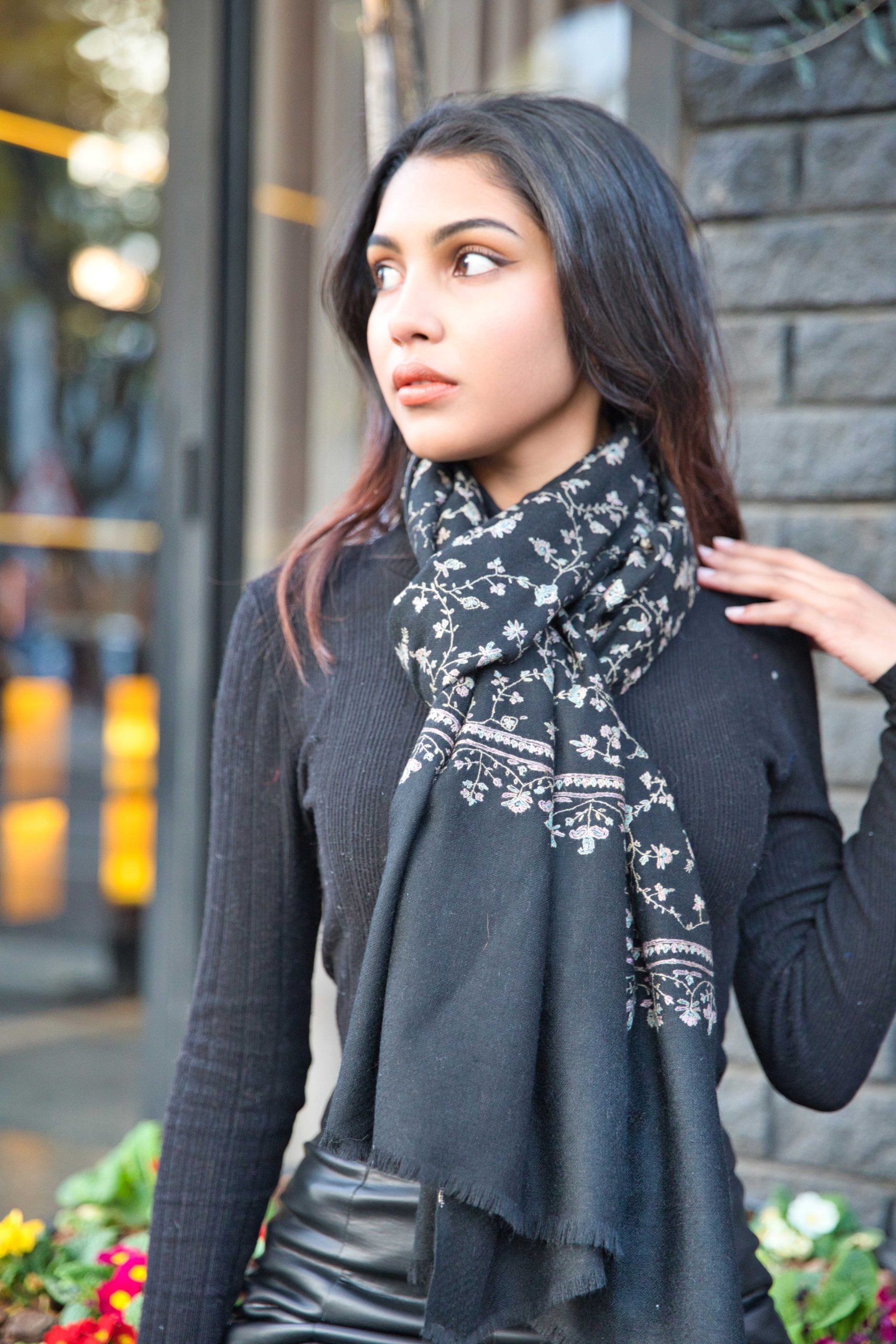 Sozni Embroidery Pashmina Cashmere Scarf - Image 3