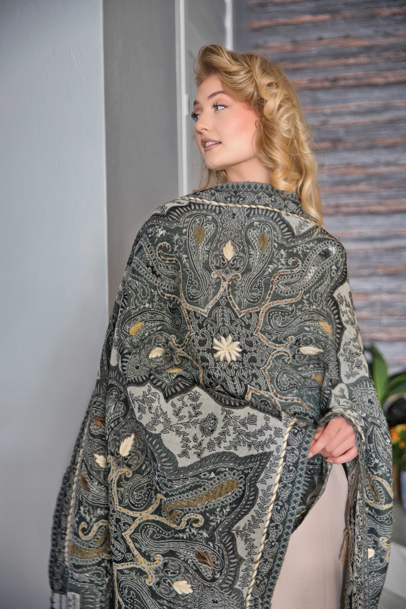 Thick Merino Wool Scarf With Embroidery - Image 2