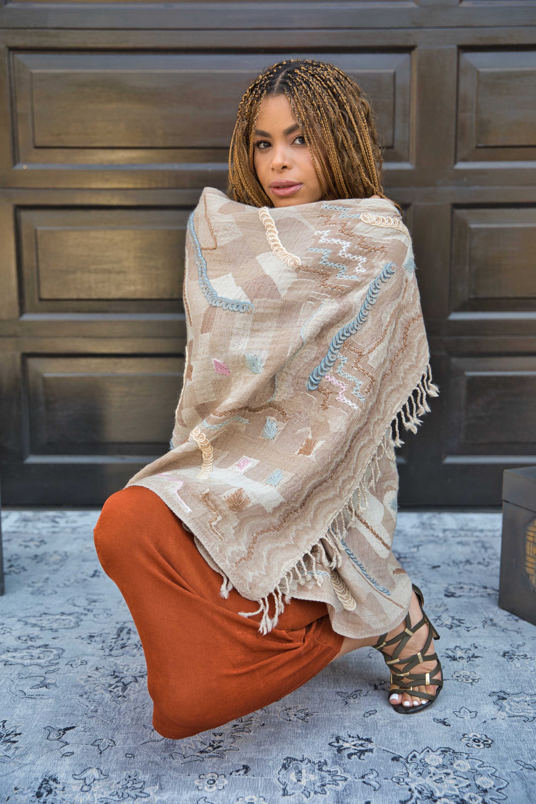 Thick Merino Wool Scarf With Embroidery - Image 4