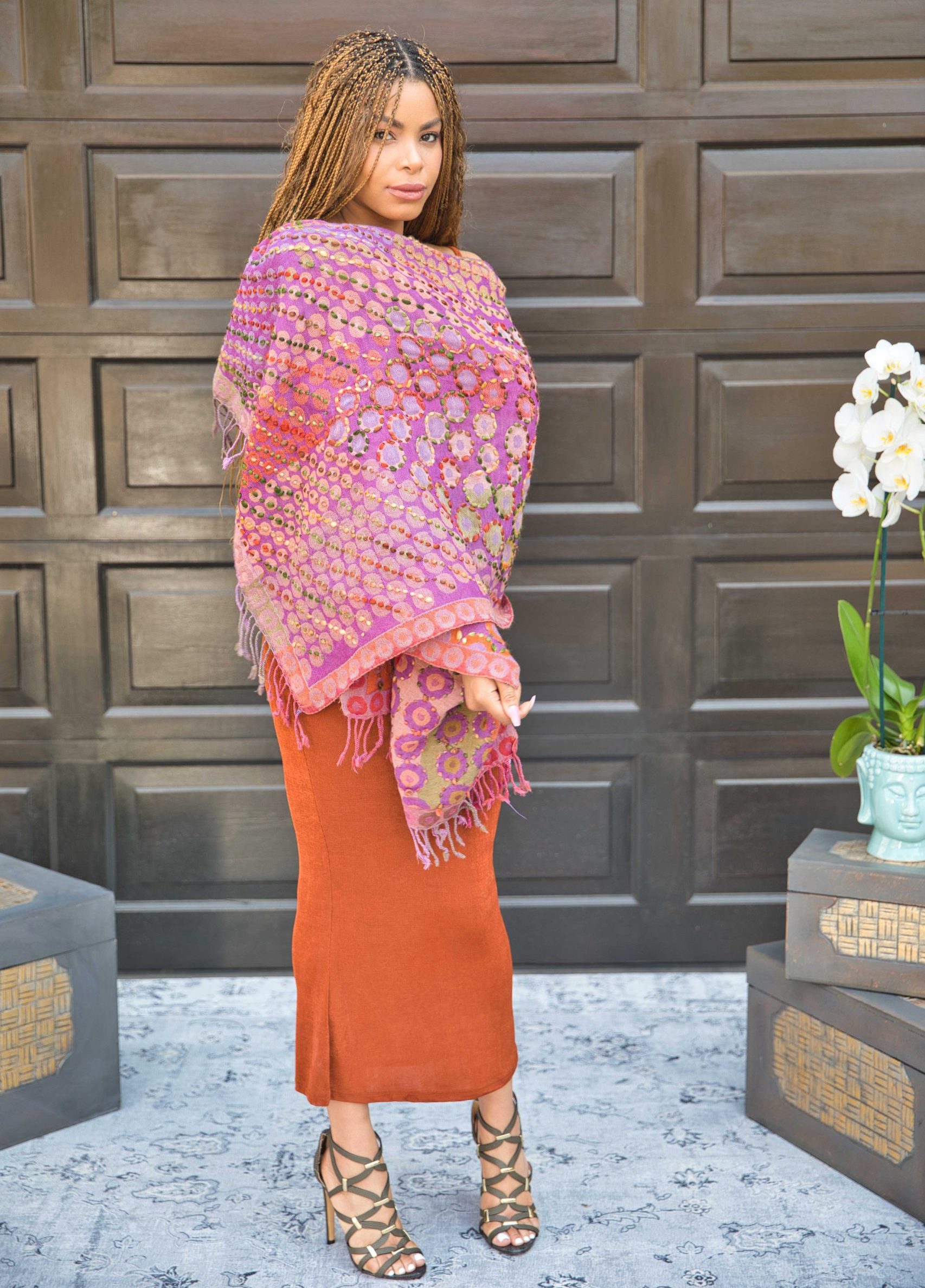 Thick Merino Wool Scarf With Embroidery - Image 4